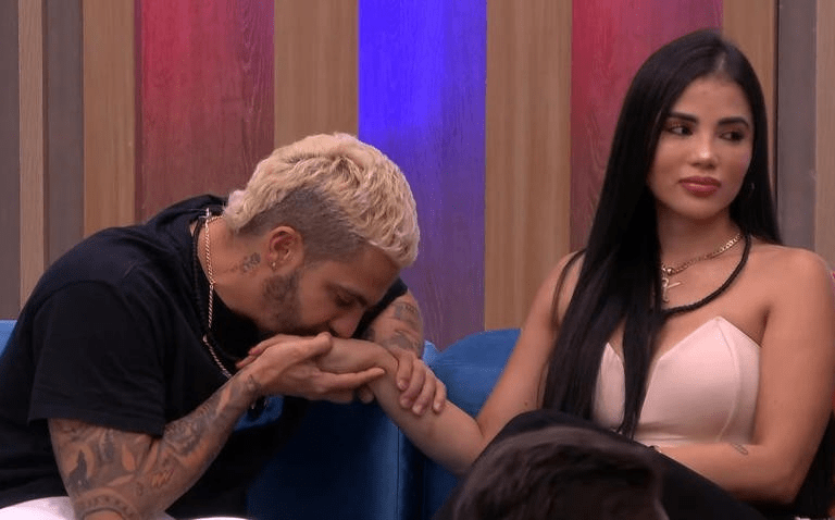 De la cama a la sala: escandalosa propuesta de Altafulla a Karina García en ‘La Casa de los&nbsp;Famosos’