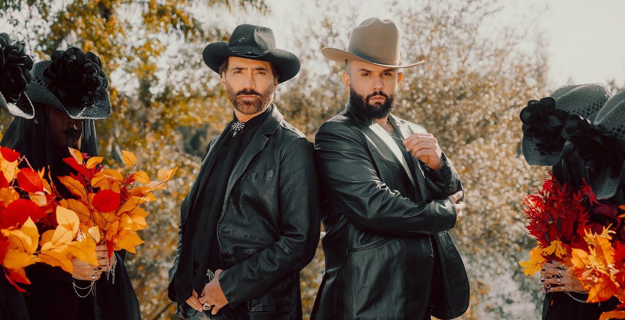 Carín León y Alejandro Fernández fusionan almas en la balada Me está doliendo