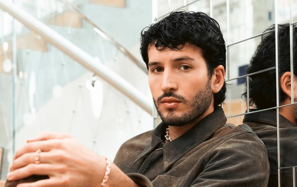 Sebastián Yatra canta en boda de fans y emociona con ‘Quererte&nbsp;Bonito’