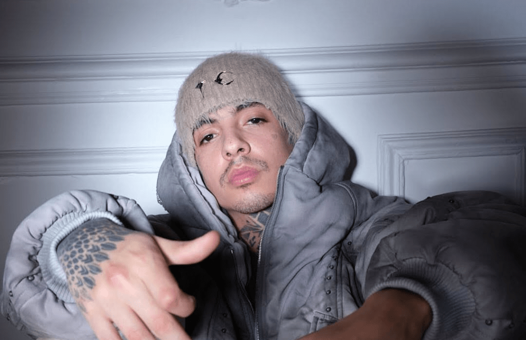 Natanael Cano se aleja de los corridos tumbados con nuevo álbum de trap y&nbsp;reguetón