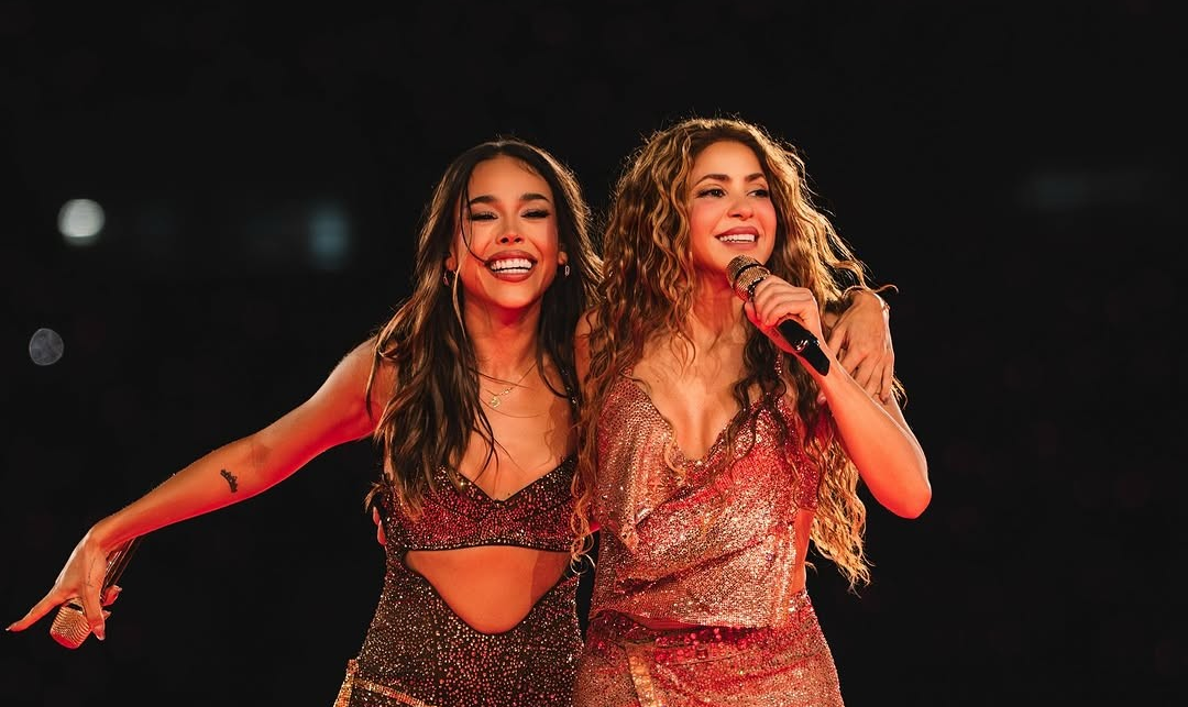 Shakira sorprende a México con un concierto épico y Danna Paola como invitada especial