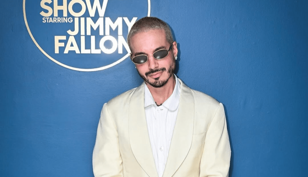 J Balvin explica por qué no vive en Colombia: «No puedo ser&nbsp;egoísta»