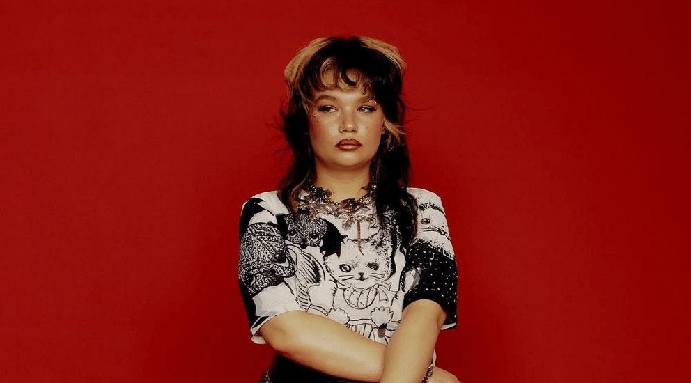 Lola Young cancela su gira mundial y no se presentará en el Festival Estéreo Picnic&nbsp;2026