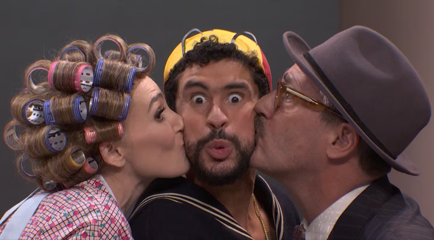 Bad Bunny sorprendió con un homenaje a El Chavo del 8 en su debut como anfitrión de Saturday Night Live