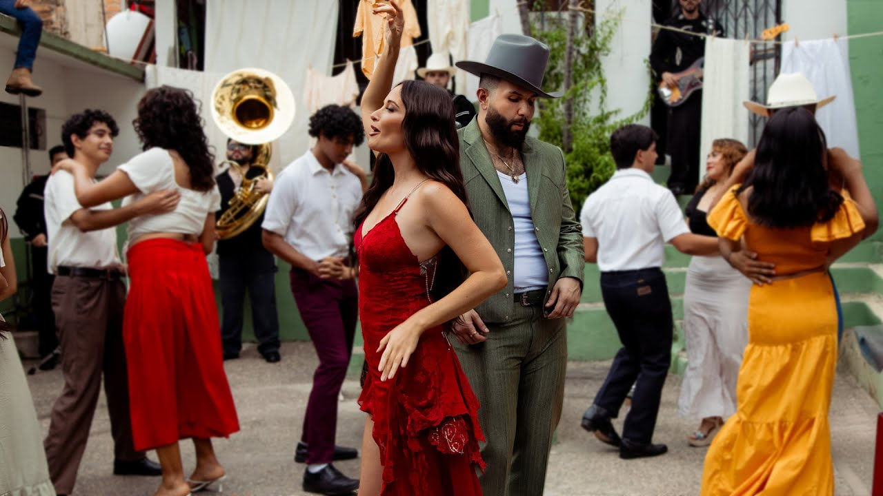 Carín León y Kacey Musgraves lanzan “Lost in Translation”, un video que une el country y la música mexicana