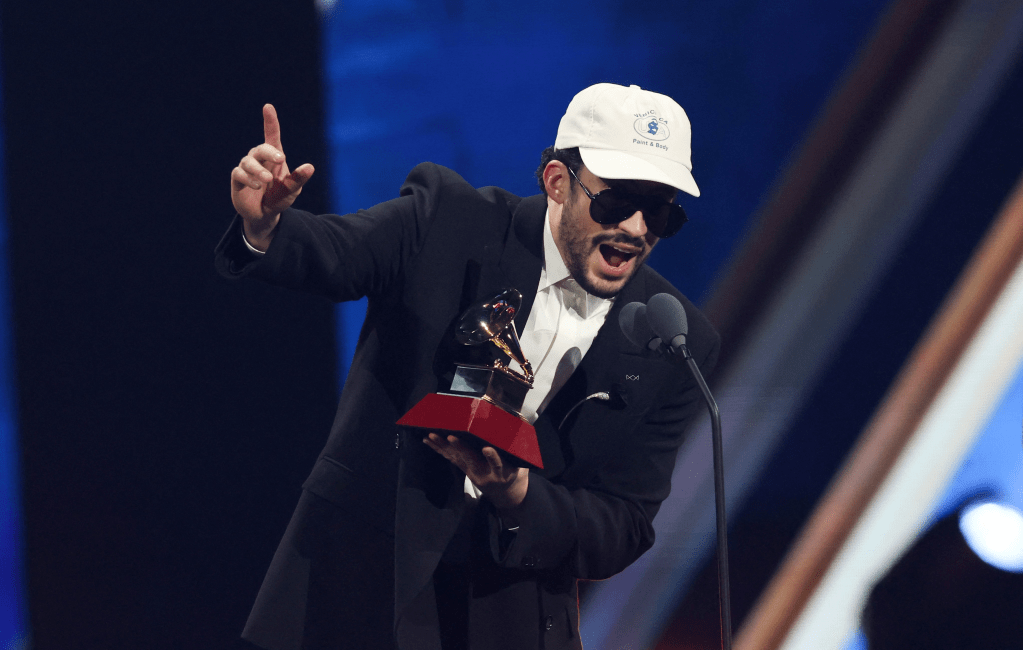 Bad Bunny, Karol G y CA7RIEL & Paco Amoroso dominan una noche histórica en los Latin Grammy&nbsp;2025