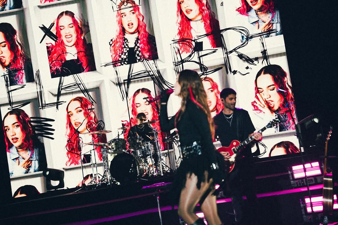 Ela Taubert enciende Bogotá con un sold out completo en su tour «Preguntas a las 11:11»