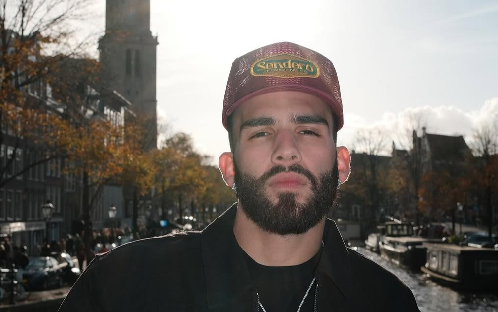 Manuel Turizo convierte el desamor en celebración con su nueva bachata “Por un Pendejo No Se Llora”