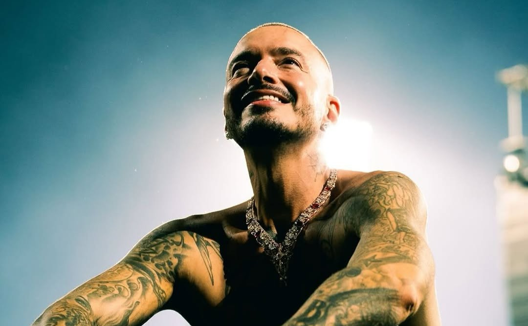 J Balvin y Travis Barker lideran la nueva versión de “Jump” para el Mundial 2026
