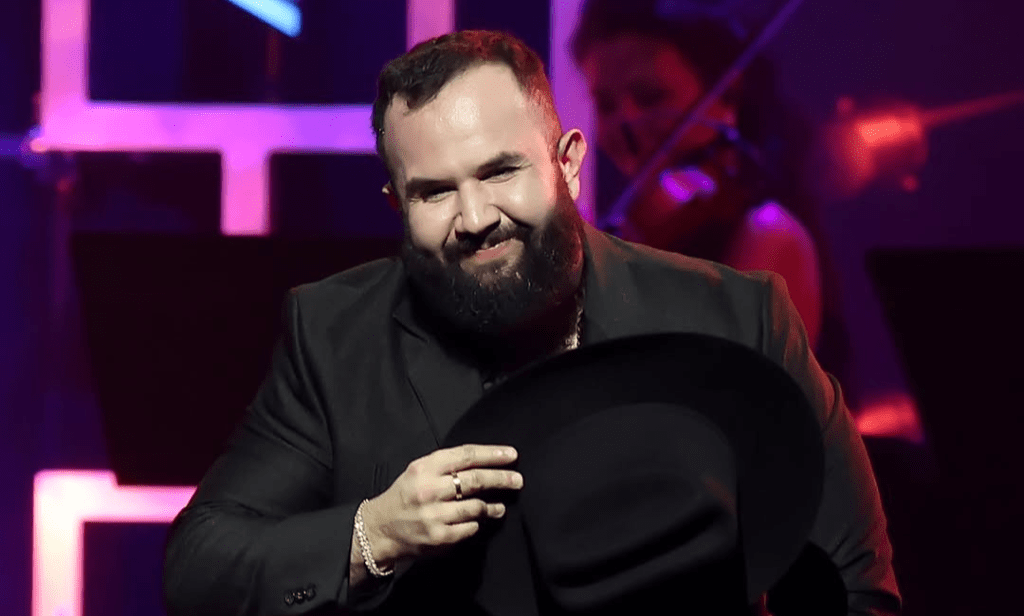 Carín León pospone sus conciertos en la Feria de León 2026 tras ser diagnosticado con&nbsp;dengue