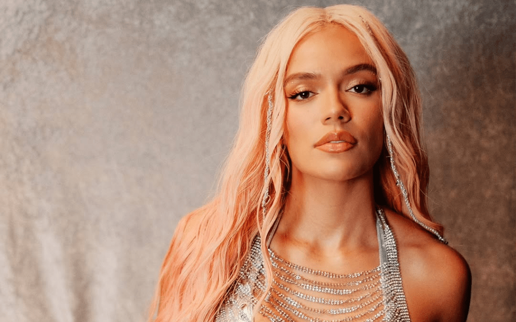 Karol G invade California con vallas publicitarias a pocos días de su histórico concierto en Coachella